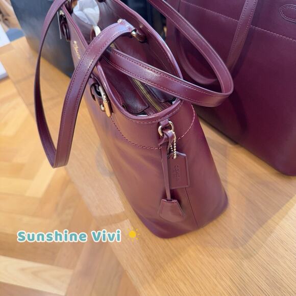 NWT Coach Easton Tote Bag CCZ07 Shiny smooth leather Dark Wine - Picture 8 of 8